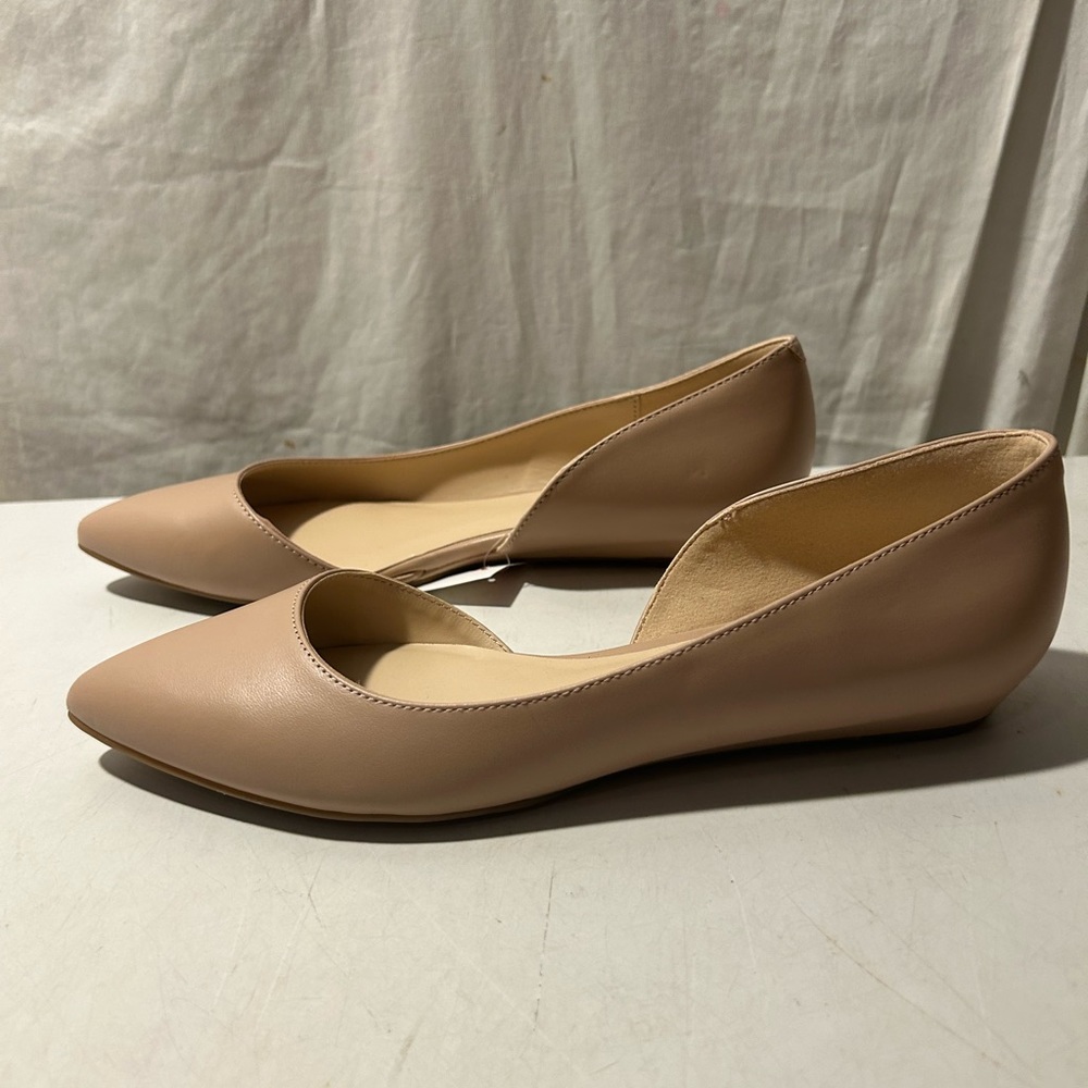 Nine West taupe flat step into flats size 7.5 NWT - Picture 2 of 6
